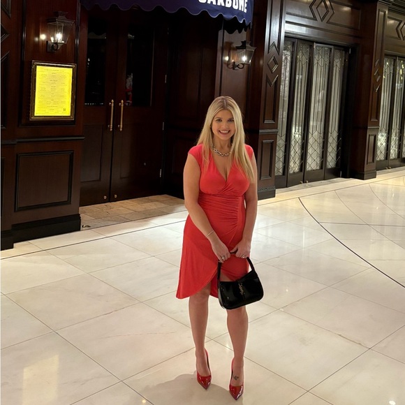 Meet your Posher, Keri - Picture 1 of 1